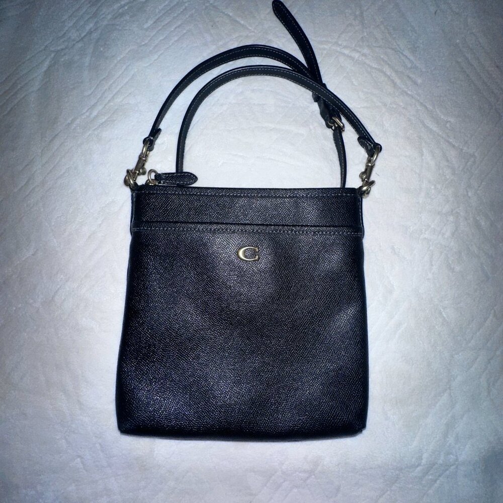 Coach Kitt Messenger Crossbody bag in black crossgrain leather